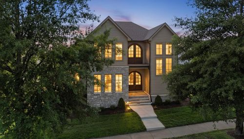 917 Village Way, Bowling Green, KY, 42103 | Card Image