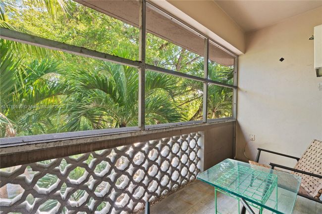 A42 - 6580 Santona St, Condo with 2 bedrooms, 2 bathrooms and null parking in Coral Gables FL | Image 15
