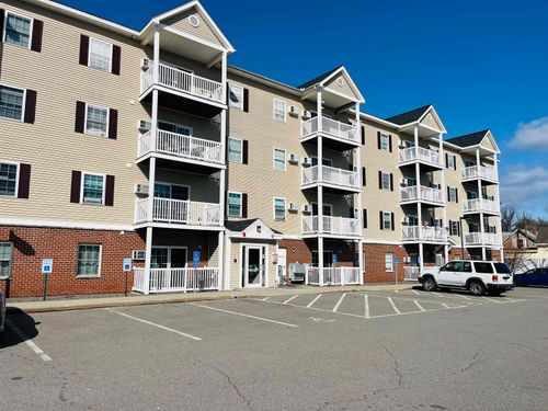 apt-304-18 Harbor Ave, Nashua, NH, 03060-6388 | Card Image
