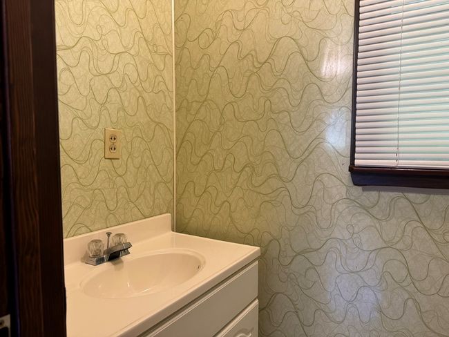 8570 Lovers Gap Rd, House other with 3 bedrooms, 2 bathrooms and null parking in Vansant VA | Image 15