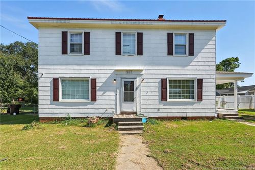 907 Magnolia Way, Lumberton, NC, 28358-5137 | Card Image