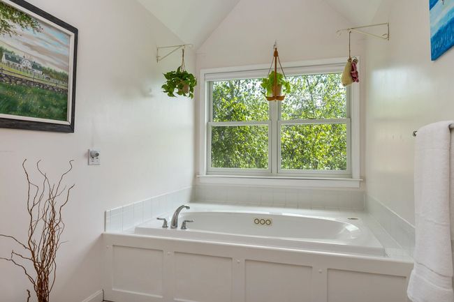 6 Deer Run Rd, House other with 4 bedrooms, 3 bathrooms and null parking in North Hampton NH | Image 22
