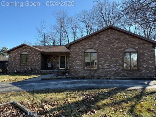 217 Nawakwa Rd, Rochester Hills, MI, 48307-5024 | Card Image