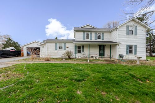 2402 Linda Rd, Valparaiso, IN, 46383 | Card Image