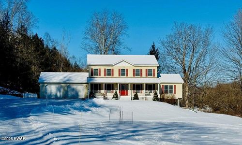 1869 Parkway Dr, Honesdale, PA, 18431-2223 | Card Image