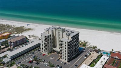 207 - 3820 Gulf Boulevard, Condo with 2 bedrooms, 2 bathrooms and null parking in St Pete Beach FL | Image 2