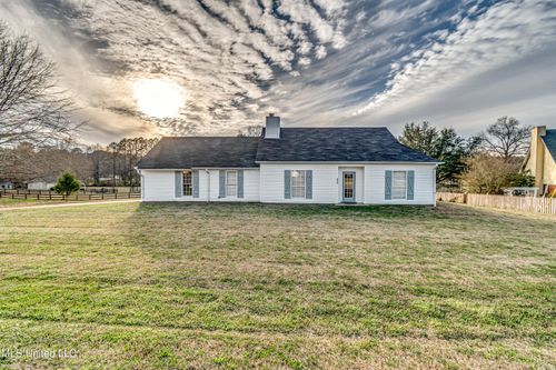 215 Tolleson Pl, Brandon, MS, 39042-9519 | Card Image