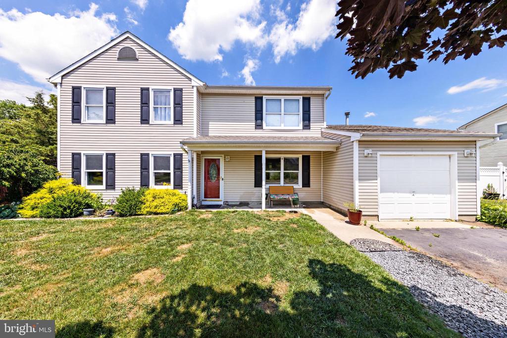 Ravenwood Blvd, Barnegat, NJ 08005