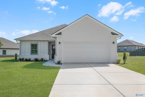 14653 Mountain Stream Dr, Athens, AL, 35613-8724 | Card Image