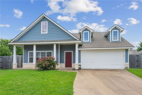 2703 Lynnwood Ct, Bryan, TX, 77807-6702 | Card Image