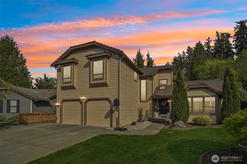 25114 Lake Wilderness Country Club Dr Se, Maple Valley, WA, 98038-6066 | Card Image