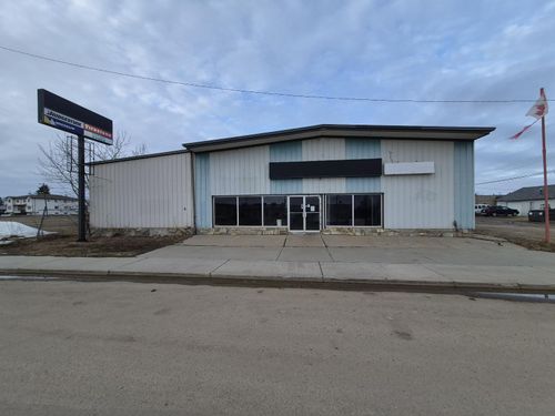 5018 52 Ave, Tofield, AB, T0B4J0 | Card Image