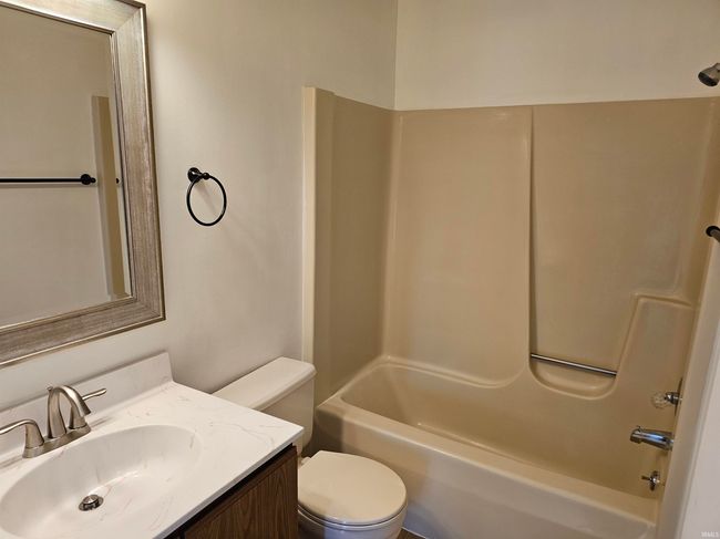 603 Clarinet Blvd. E., Condo with 3 bedrooms, 2 bathrooms and null parking in Elkhart IN | Image 11