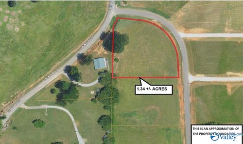 1.34 acres Davis Rd, Rogersville, AL, 35652-2726 | Card Image