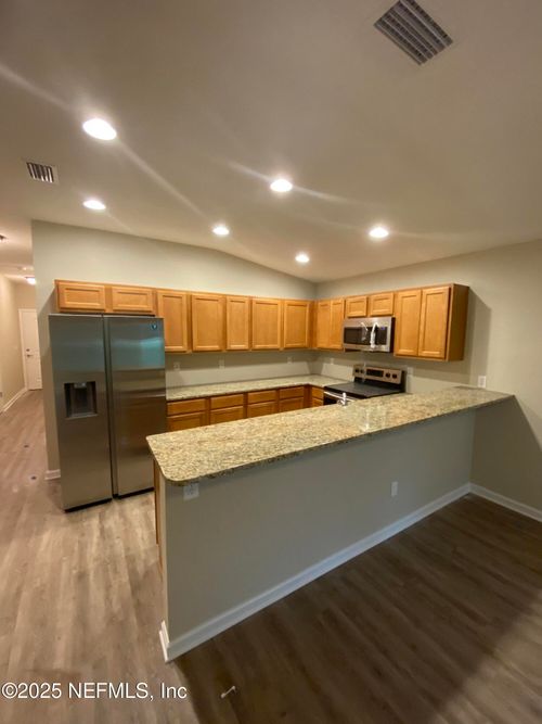 459 Milwaukee Ave, Orange Park, FL, 32073-5537 | Card Image