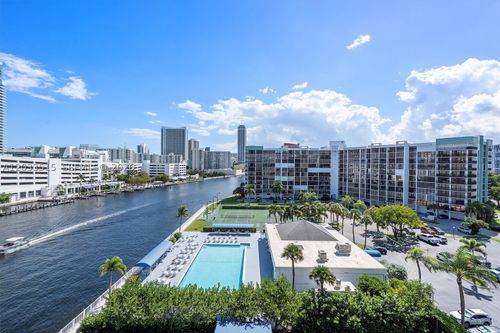 815-600 Parkview Dr, Hallandale Beach, FL, 33009-2974 | Card Image