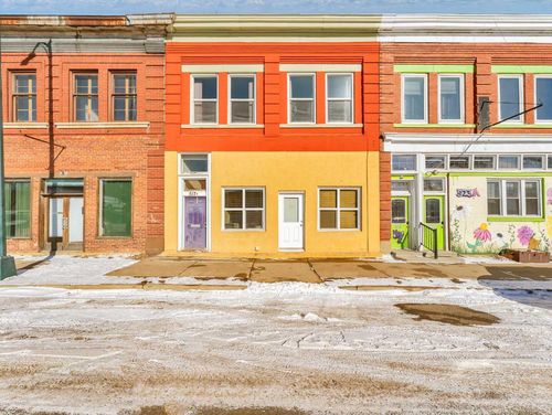 517A N Railway St Se, Medicine Hat, AB, T1A2Z5 | Card Image