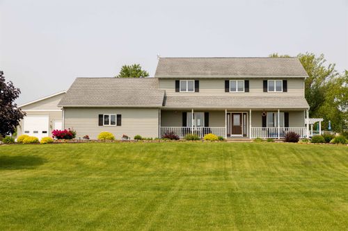 3028 S Golf Rd, Stockton, IL, 61085-9365 | Card Image