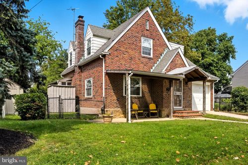 7004 Loretto Ave, PHILADELPHIA, PA, 19111-4251 | Card Image