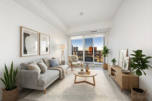 835-7 Golden Lion Heights N, North York, ON, M2M0C1 | Card Image