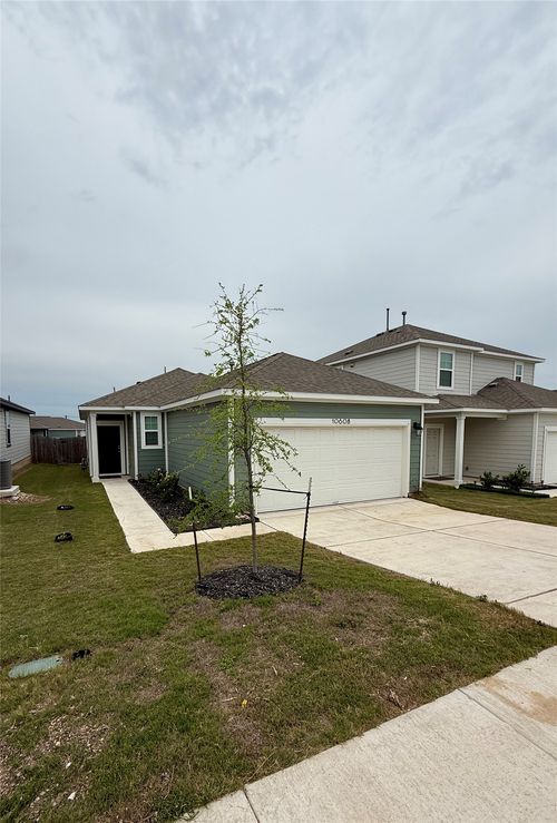10608 Ridan Way, Buda, TX, 78610-4588 | Card Image