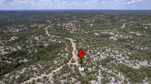 100 County Road 310, Rocksprings, TX, 78880 | Card Image