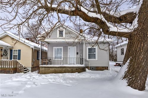 100 Gordon St, Girard, OH, 44420-1751 | Card Image