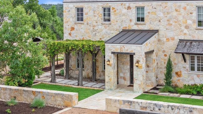 2194 Boot Ranch Cir, House other with 6 bedrooms, 7 bathrooms and null parking in Fredericksburg TX | Image 6