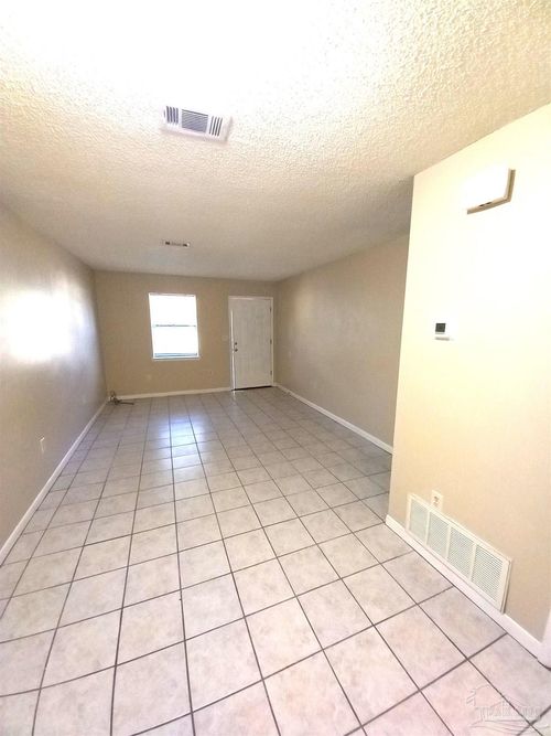 11 N Stillman St, Pensacola, FL, 32505-7843 | Card Image