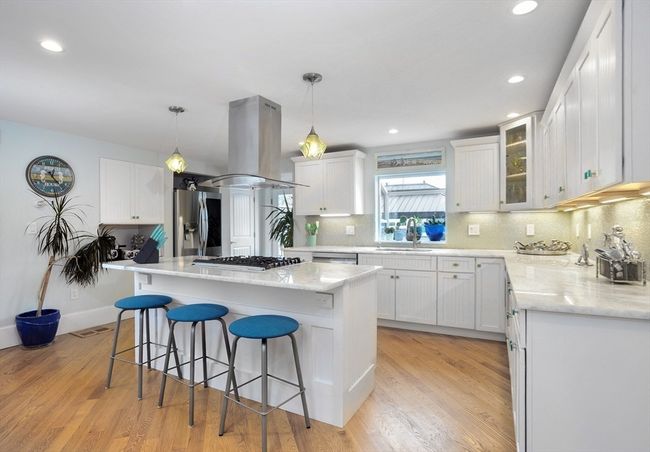 14 Lewis St, House other with 5 bedrooms, 4 bathrooms and 9 parking in Hull MA | Image 12