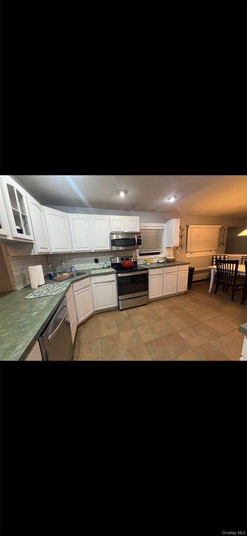55 Brixton Road S, Hempstead, NY, 11552 | Card Image