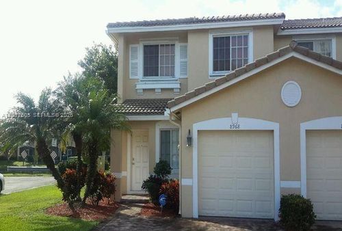 8968 Lancaster St, Tamarac, FL, 33321-4115 | Card Image