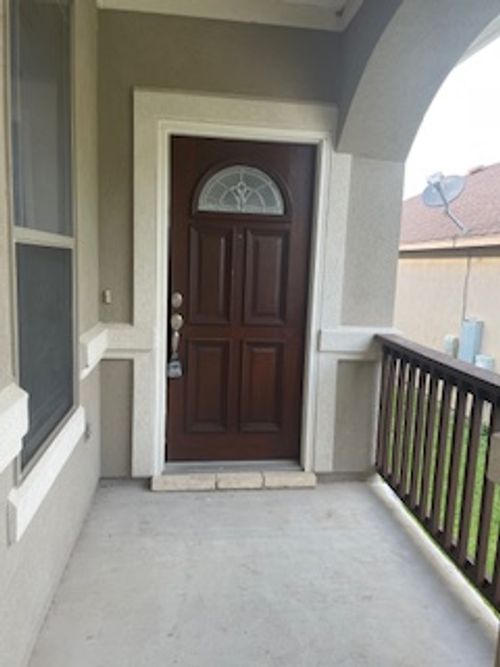 2107 Old Sterling Rd, Cedar Park, TX, 78613-7632 | Card Image