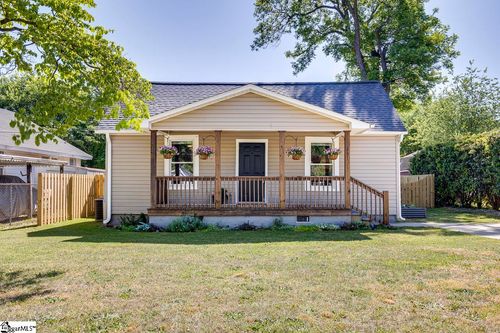 26 8th St, Greer, SC, 29651-3836 | Card Image