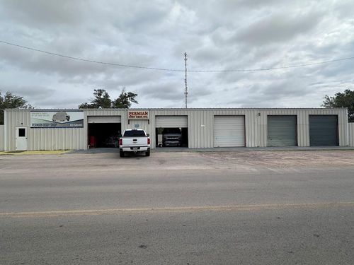 3203 W County Road 113, Midland, TX, 79706-3979 | Card Image