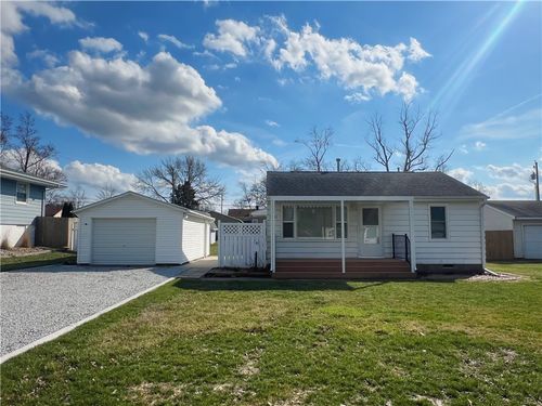 3421 E Leafdale Ave, Decatur, IL, 62521-4555 | Card Image