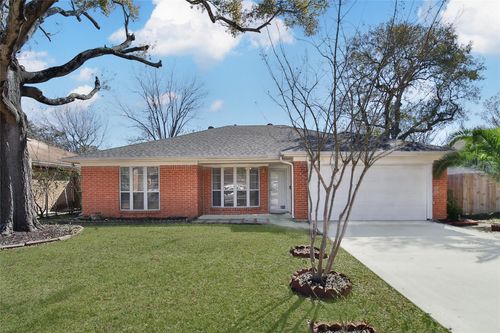 990 Redway Ln, Houston, TX, 77062-4320 | Card Image