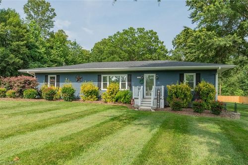 287 Vfw Rd, Reidsville, NC, 27320-8902 | Card Image