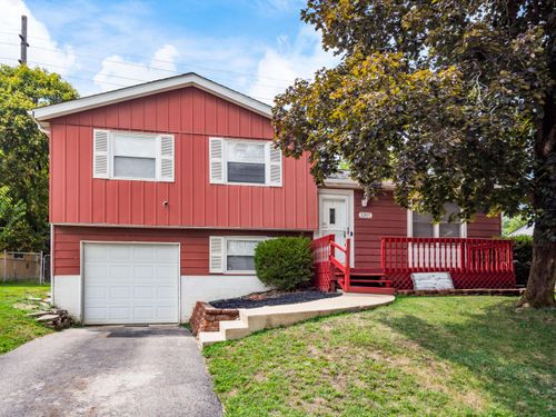 2307 Topaz Dr, Grove City, OH, 43123-1440 | Card Image
