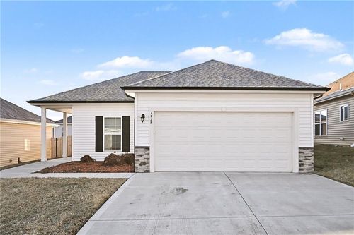 7735 Nw 124th St, Kansas City, MO, 64163-7810 | Card Image