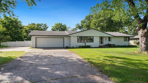 110 Smith Ln, South Beloit, IL, 61080-2236 | Card Image