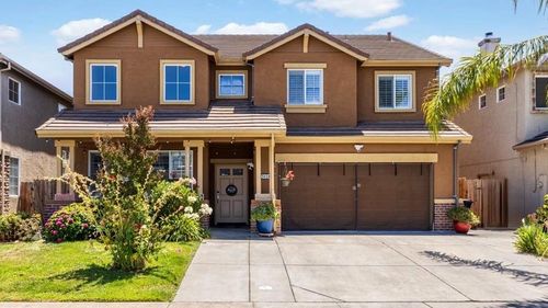 9404 Red Spruce Way, Elk Grove, CA, 95624-4417 | Card Image