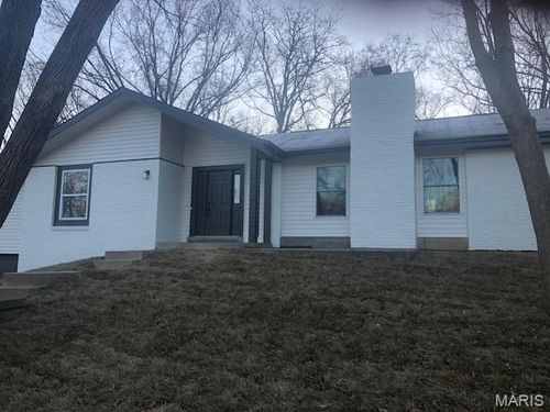 15278 Country Field Ct, Chesterfield, MO, 63017-7402 | Card Image