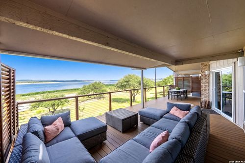 1482 Stagecoach, Canyon Lake, TX, 78133 | Card Image