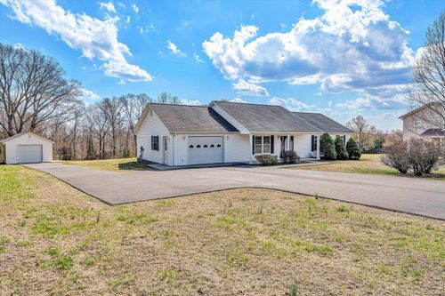 75 Evergreen Rd, Wirtz, VA, 24184-2601 | Card Image