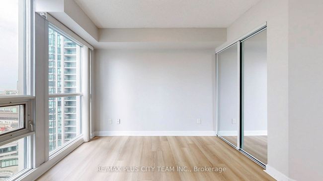 1305 - 18 Harbour St, Condo with 2 bedrooms, 2 bathrooms and 1 parking in Toronto ON | Image 19