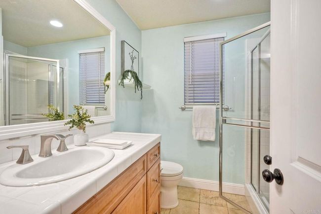 Full sized downstairs bathroom | Image 17