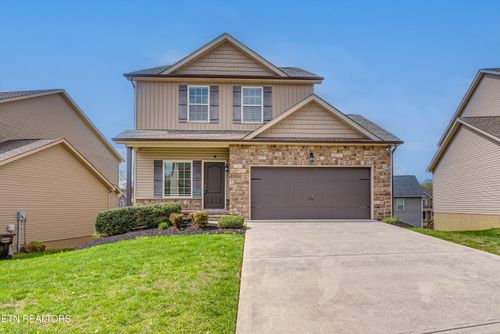 1631 Silver Spur Ln, Knoxville, TN, 37932-2160 | Card Image