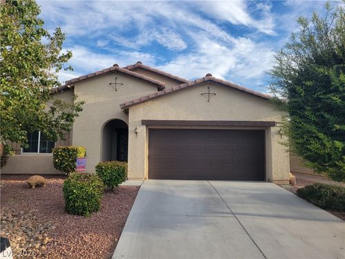 5071 E Monte Penne Way, Pahrump, NV, 89061-1001 | Card Image