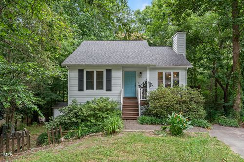 208 Fan Branch Ln, Chapel Hill, NC, 27516-9128 | Card Image